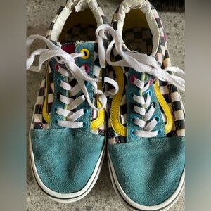 Men’s Size 5.5 or Women’s‎ Size 7 Vans Shoes